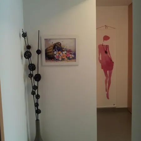 Apart In A Closed Condominium In Praia Rocha Beach 펜션 포티마오